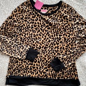 Kate Spade leopard top velvety size medium